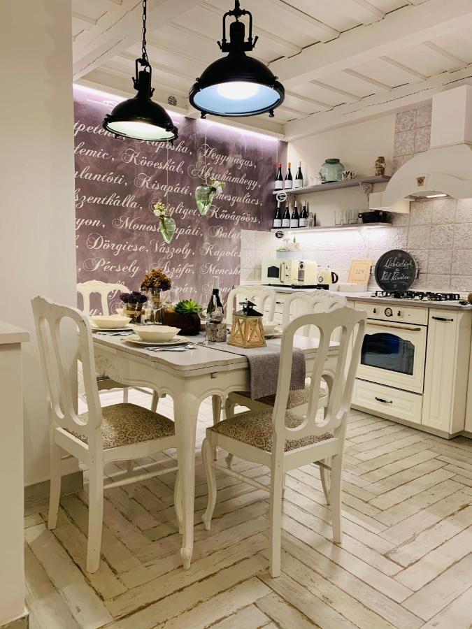 Kal Kove Vendeghaz Es Borteka Koveskal Exterior photo